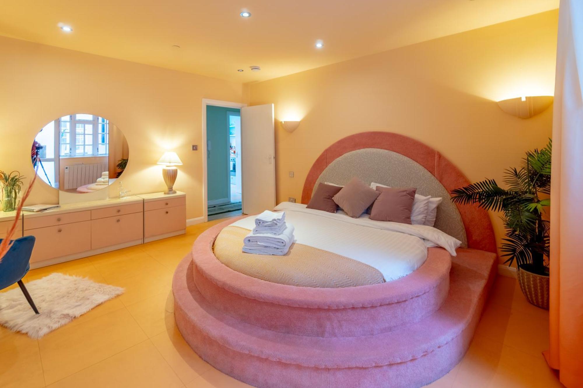 The Courtyard Suite By Margate Suites Exterior foto