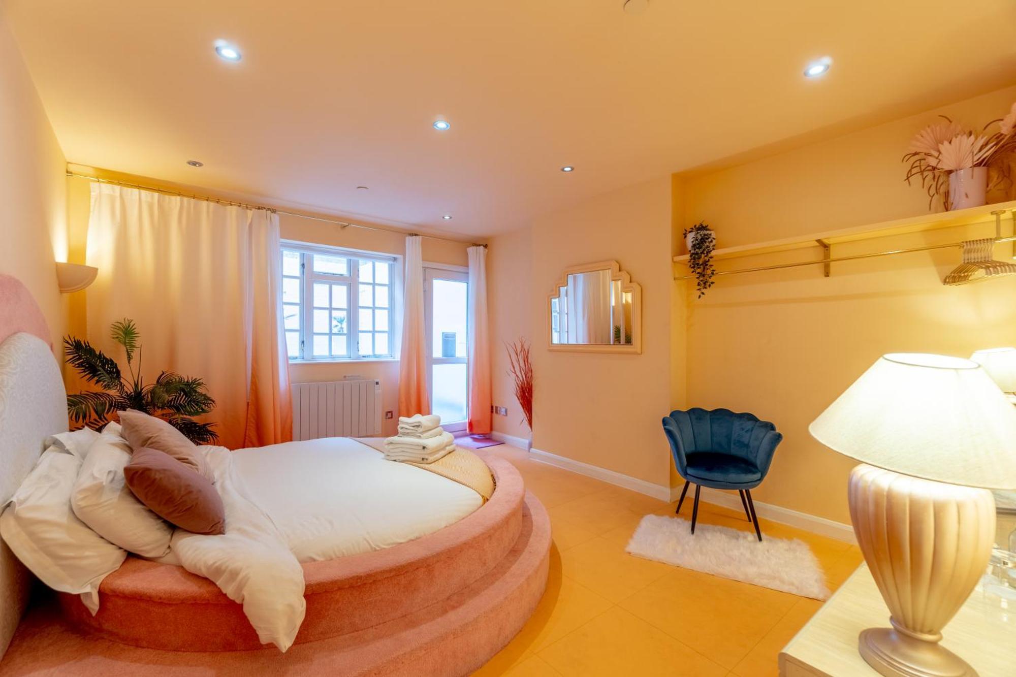 The Courtyard Suite By Margate Suites Exterior foto